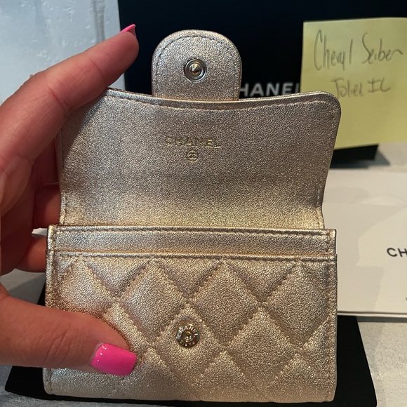 Chanel - Picture 8 of 16